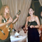 Trio Cantarelas Barbara Maillelis y Esperanza